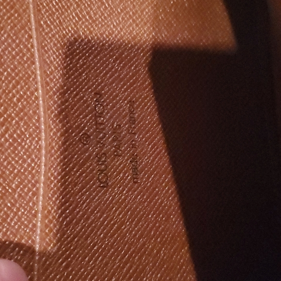 LOUIS VUITTON New Hp new LARGE MOINETE WALLET MADE INTO CROSSBERRY - Picture 12 of 13